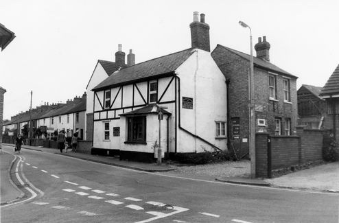 TN019 Old Post Boy Rose Lane July 1995.jpg